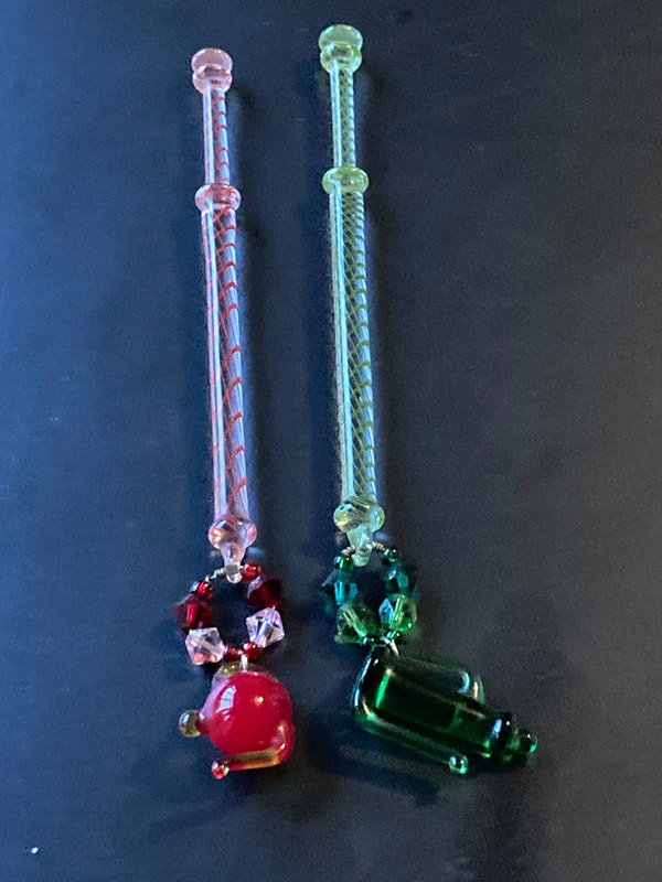 Tuffnel Glass bobbins photo ©the lace bee