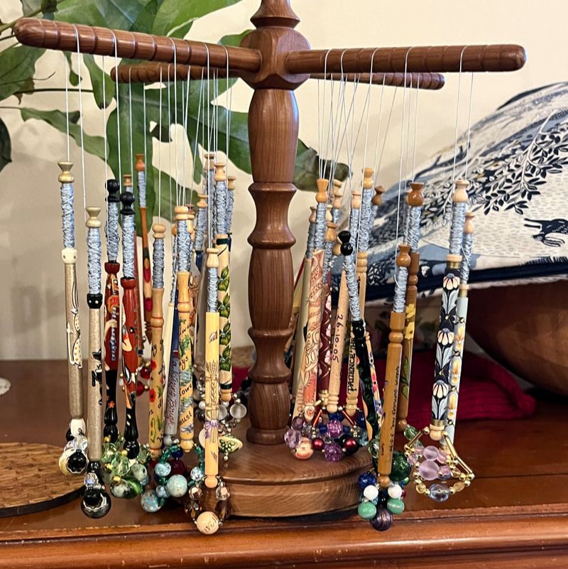 Winding bobbins – thread and a little time